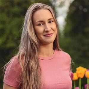 Meet your Posher, Lydia